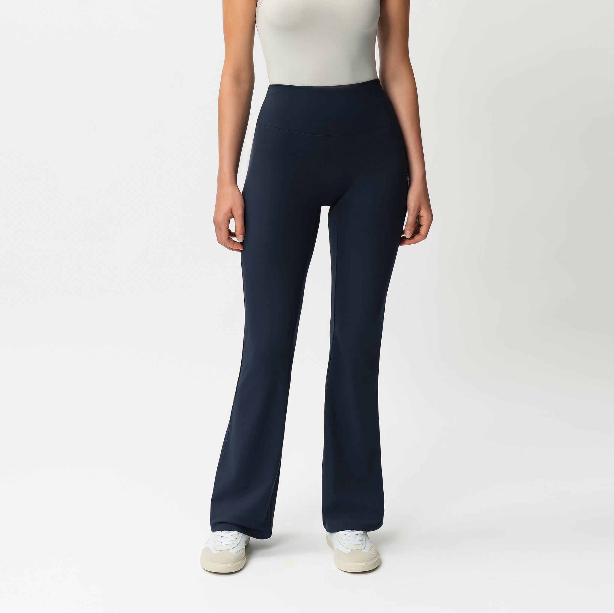 How to Fix Flared Leggings: Easy DIY Solutions for a Perfect Fit