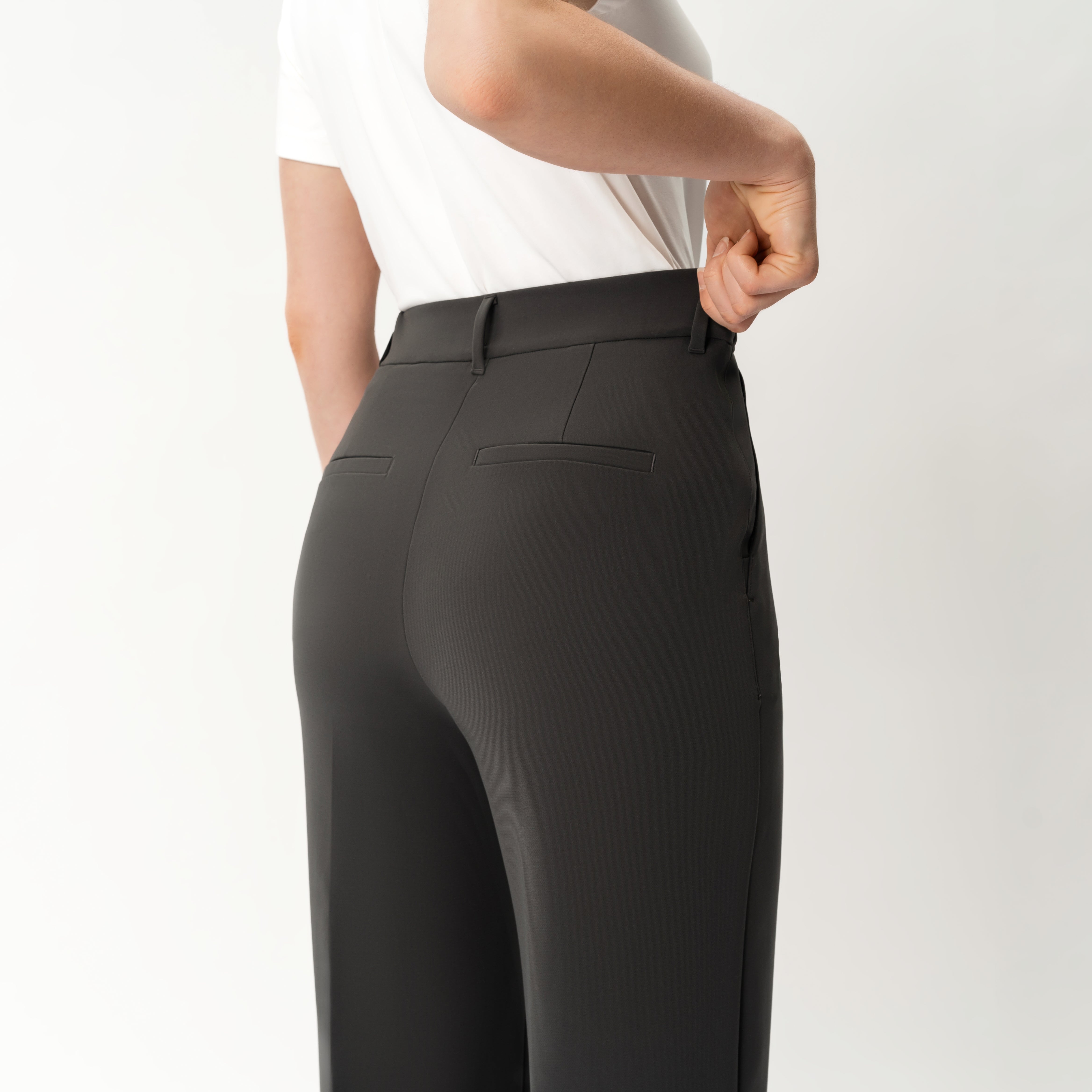 Height: 171 cm | Length: 32" | Size: XS / Height: 5'7" | Length: 32" | Size: XS