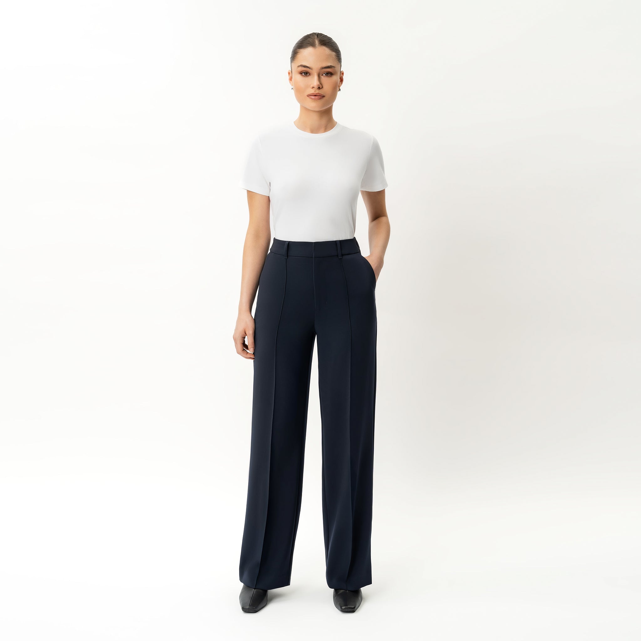 Height: 171 cm | Length: 32" | Size: XS / Height: 5'7" | Length: 32" | Size: XS