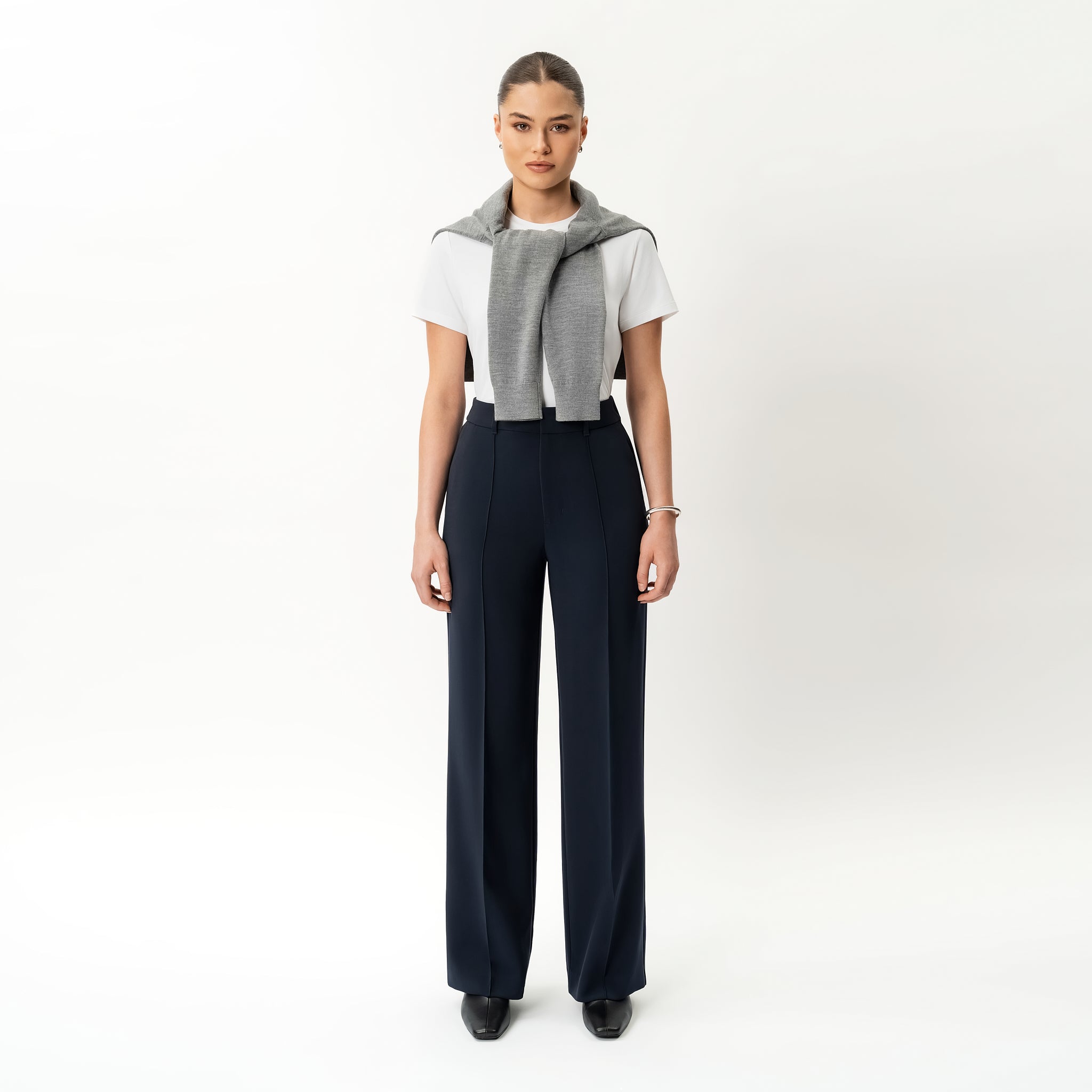 Height: 171 cm | Length: 32" | Size: XS / Height: 5'7" | Length: 32" | Size: XS