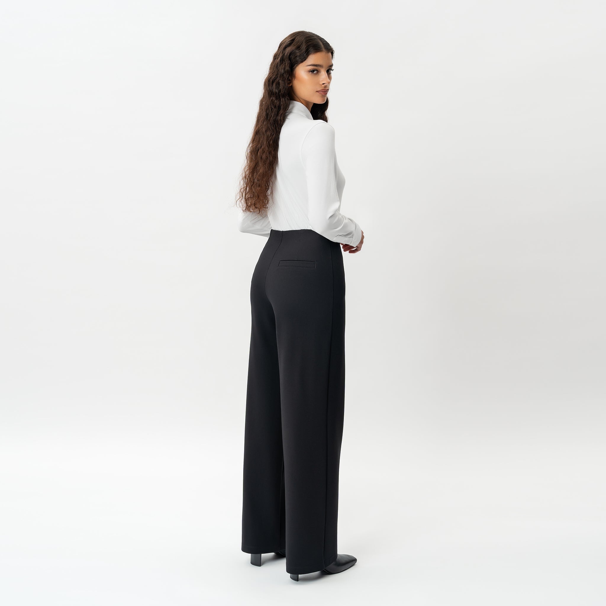Tailored Ponte Relaxed Trouser - Ninepine